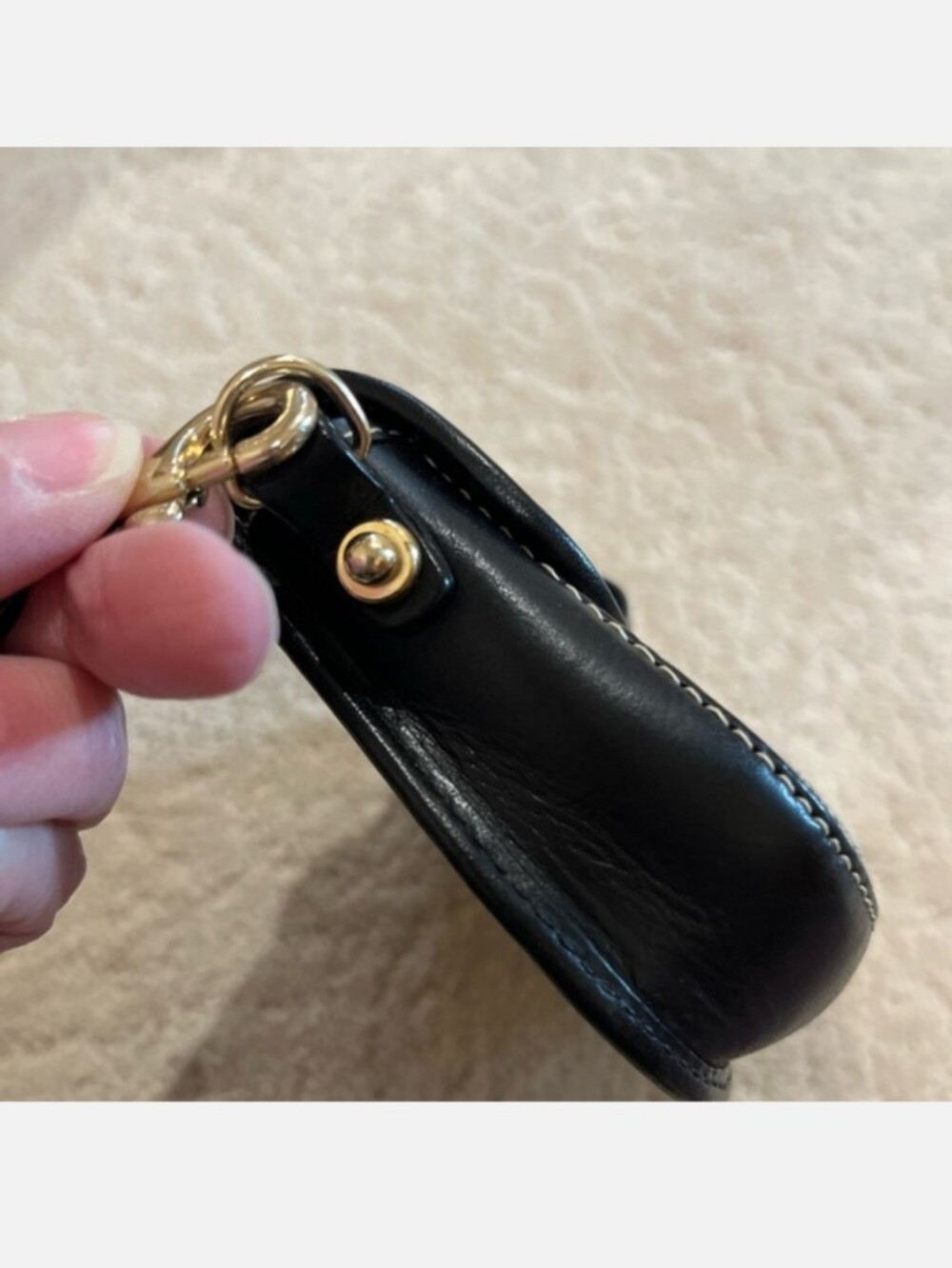 Dooney & Bourke Signature Logo Flap Wristlet Grey & Black NWOT - Picture 5 of 8